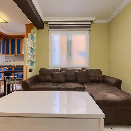 San Mames Football & Parking * ビルバオ